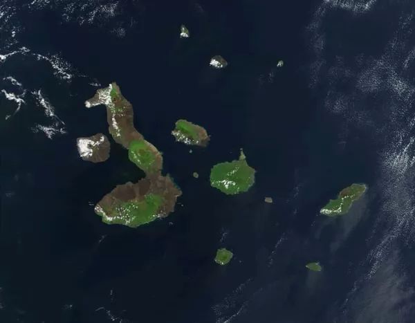 uniquely-shaped-islands_11275_2_1566652318.jpg